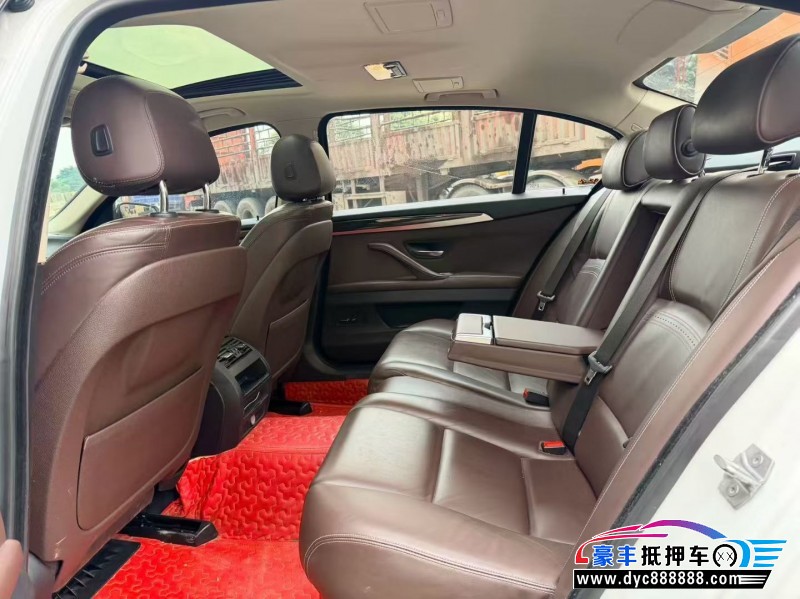 17年宝马5系轿车抵押车出售