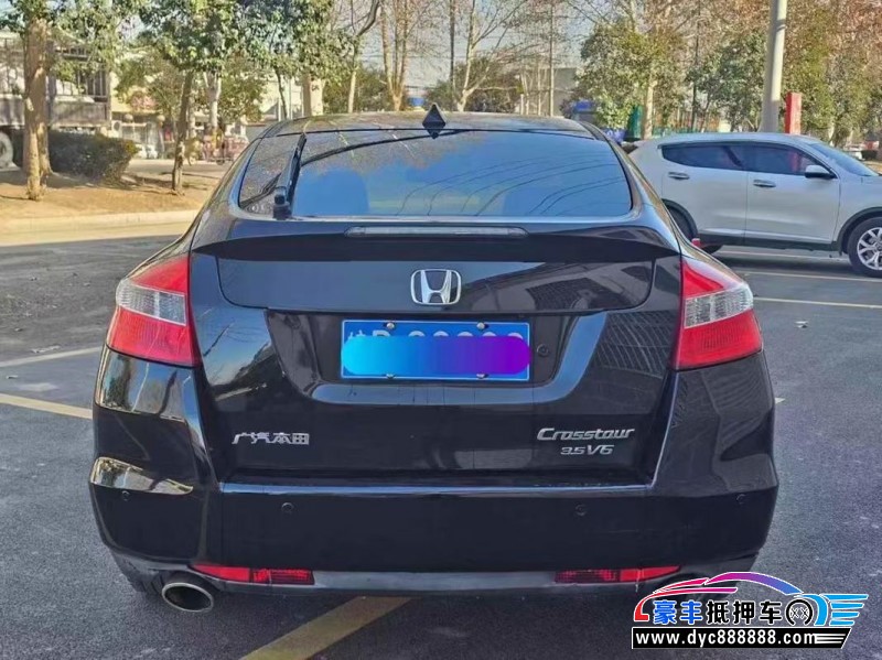 13年本田歌诗图轿车抵押车出售