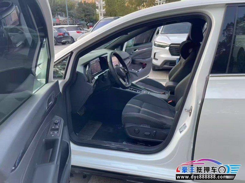 24年大众高尔夫轿车抵押车出售