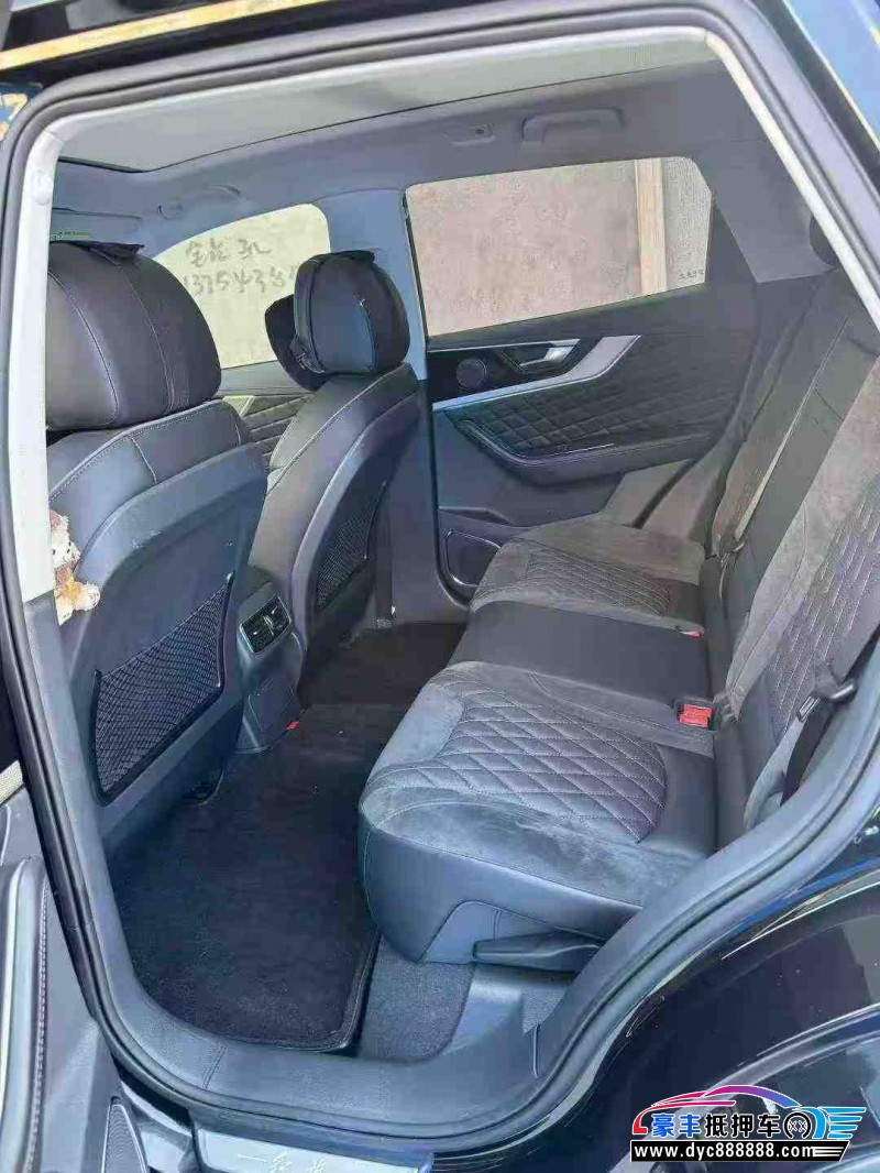 21年红旗HS5轿车抵押车出售