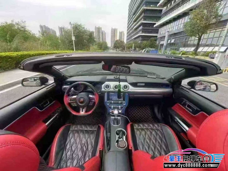 19年福特野马轿车抵押车出售