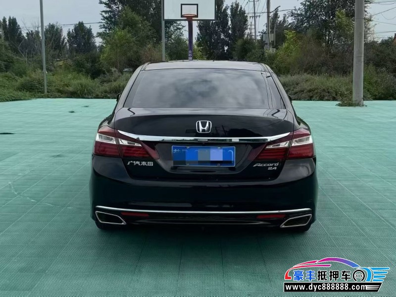 16年本田雅阁轿车抵押车出售