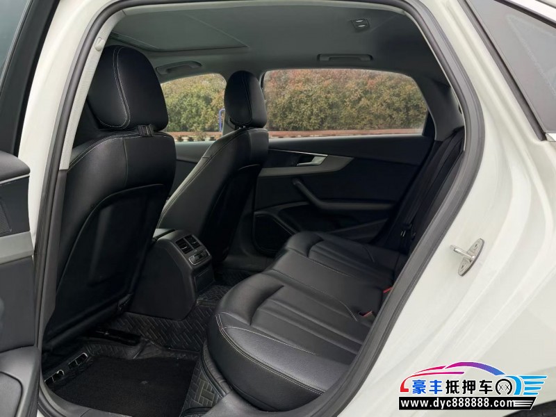 17年奥迪A4L轿车抵押车出售