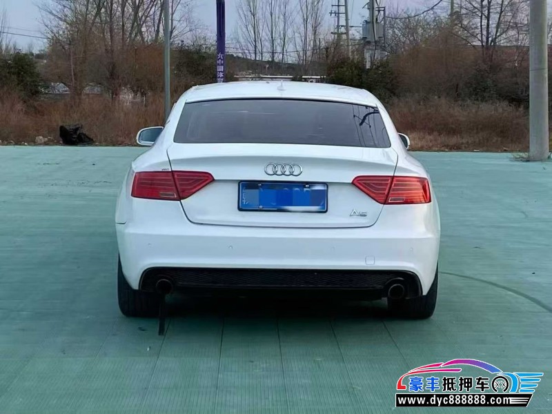 14年奥迪A5轿车抵押车出售