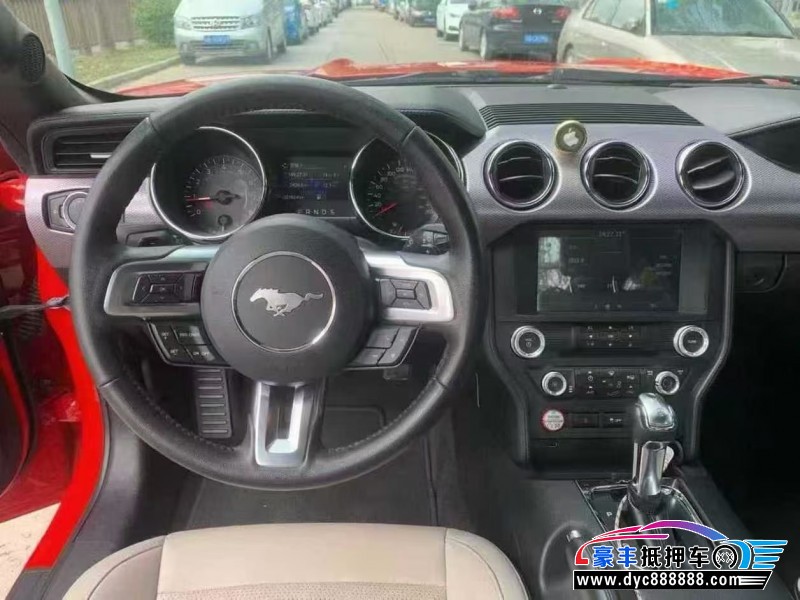 17年福特野马轿车抵押车出售