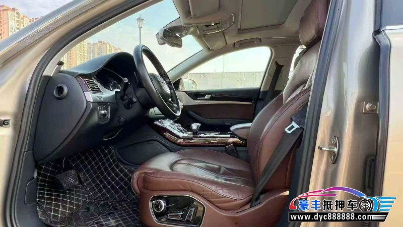 12年奥迪A8轿车抵押车出售