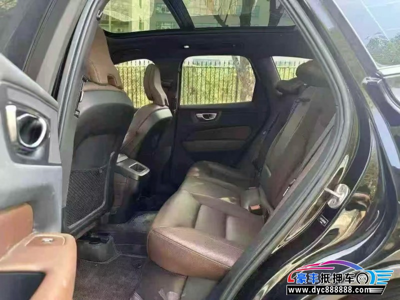 22年沃尔沃XC60轿车抵押车出售