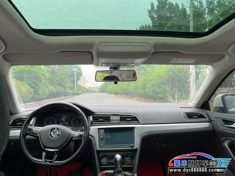 20年大众凌渡轿车抵押车出售