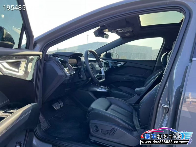 25年奥迪Q4轿车抵押车出售