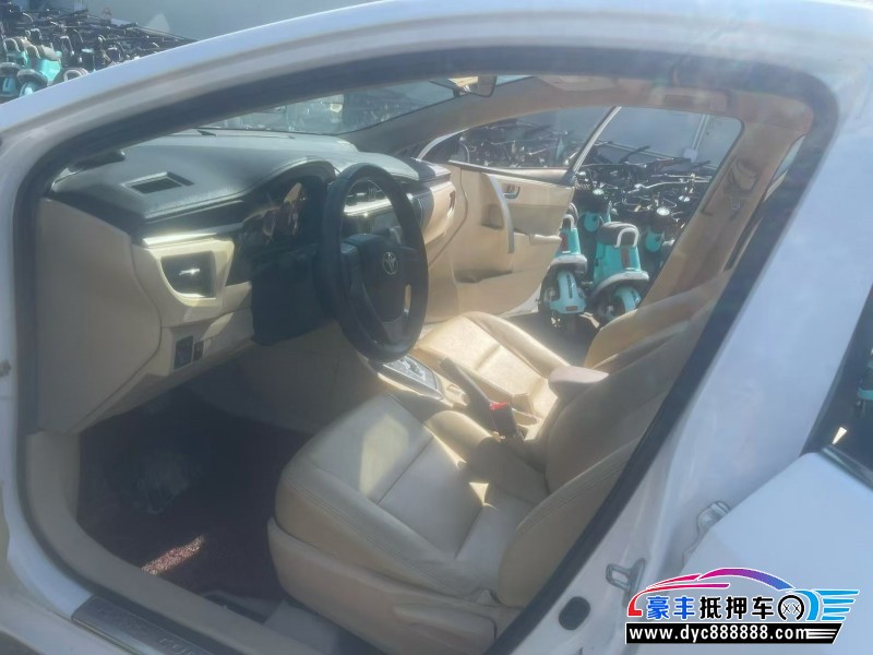 15年丰田卡罗拉轿车抵押车出售