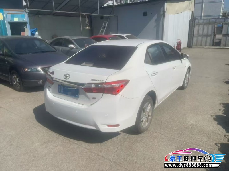 15年丰田卡罗拉轿车抵押车出售