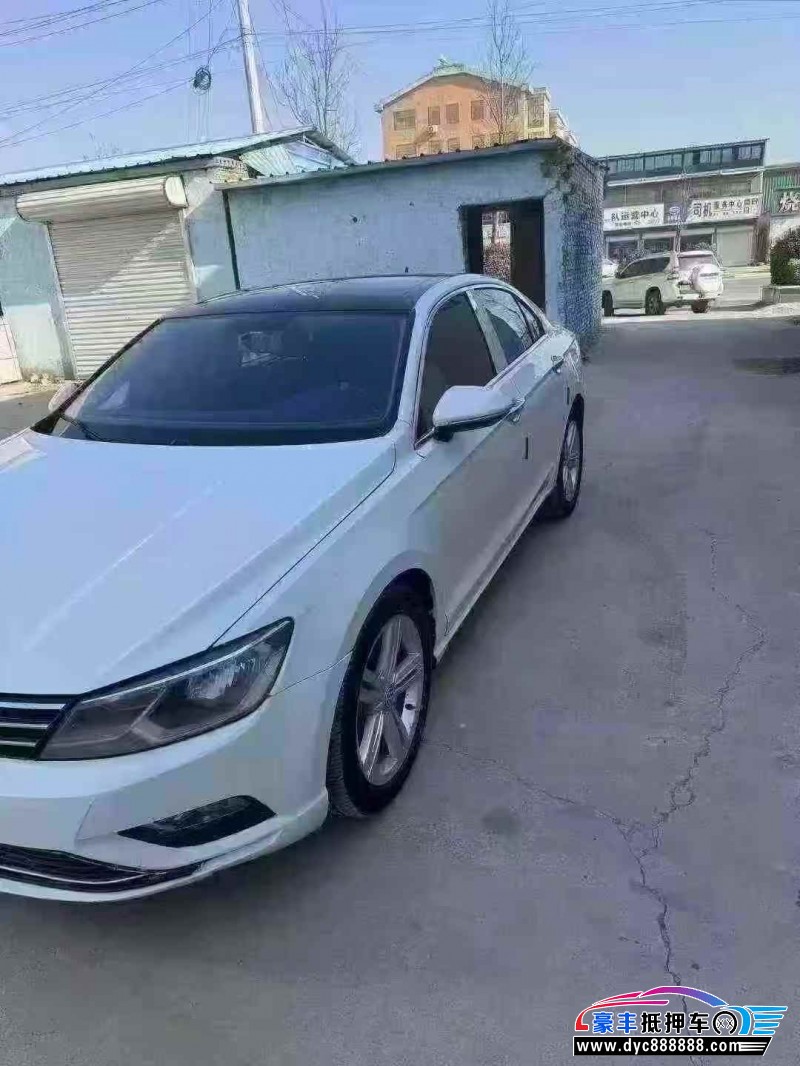 17年大众凌渡轿车抵押车出售