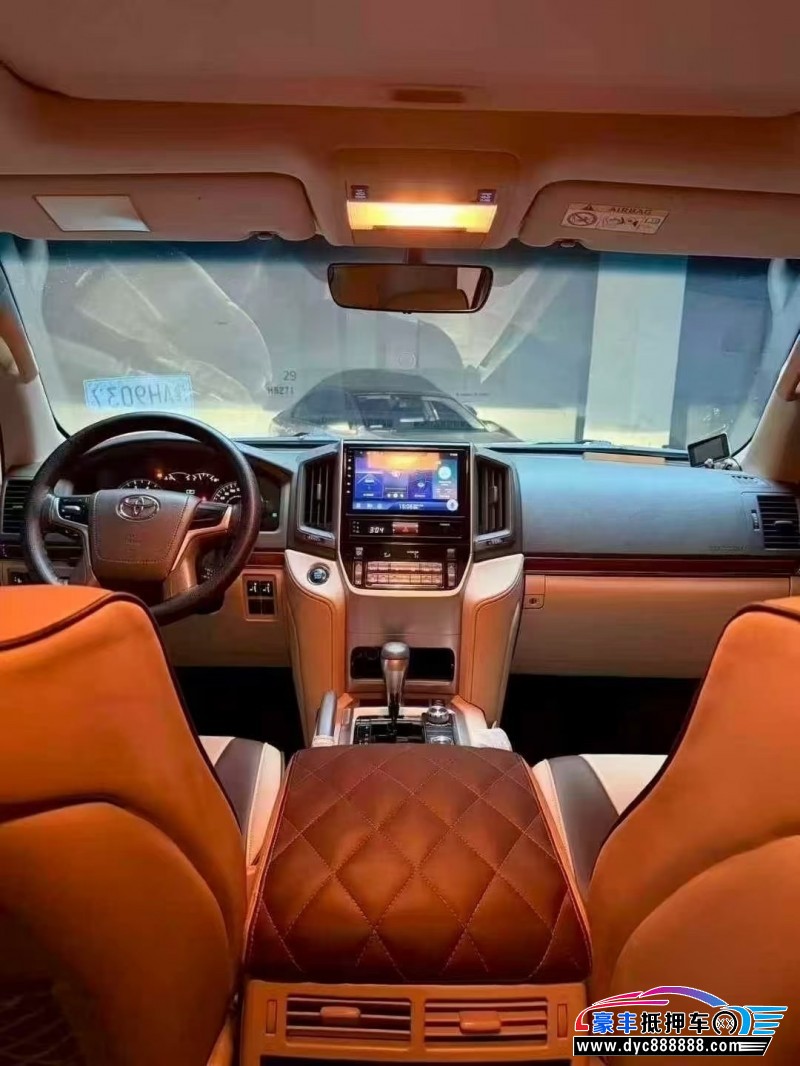 19年丰田兰德酷路泽（陆巡）轿车抵押车出售