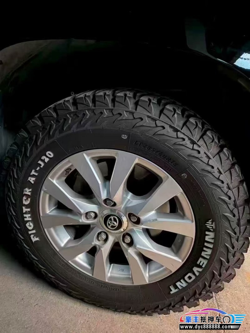 19年丰田兰德酷路泽（陆巡）轿车抵押车出售