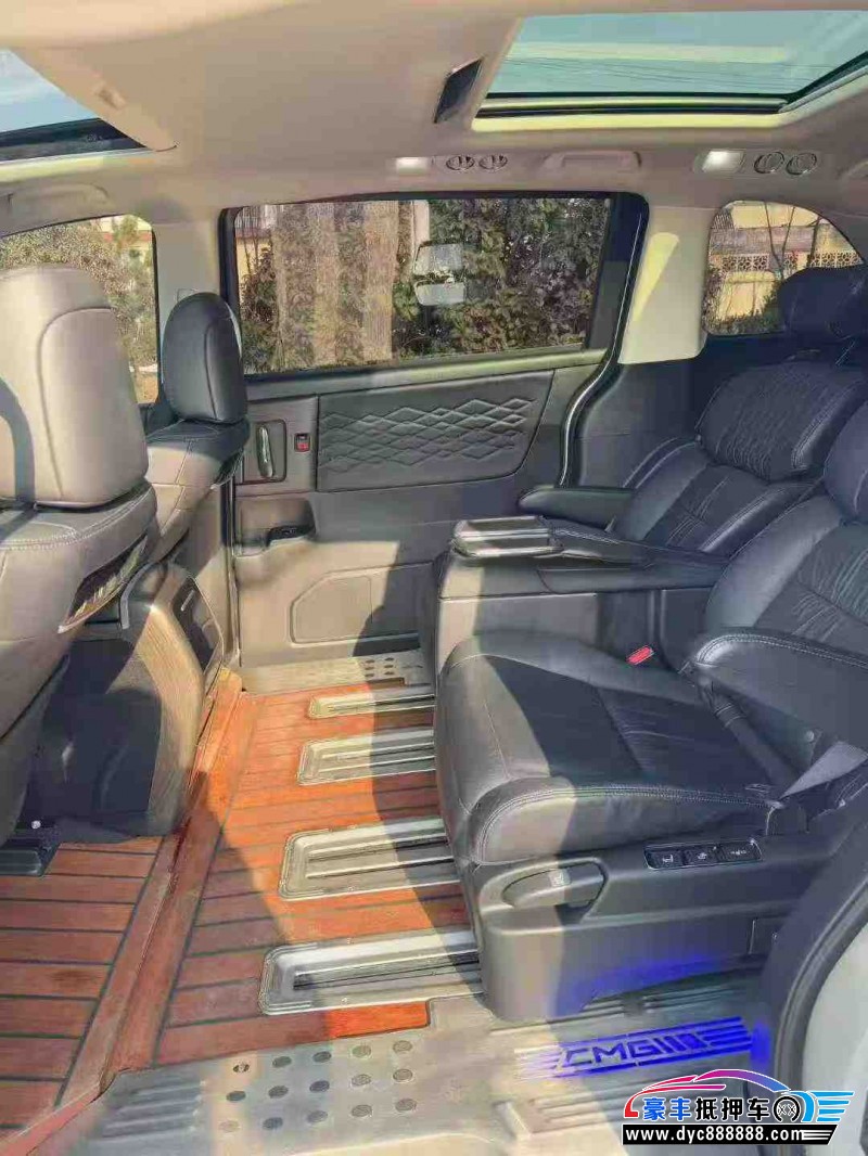 22年本田艾力绅轿车抵押车出售