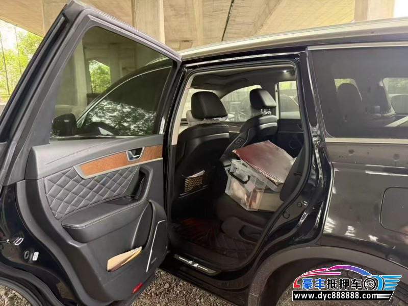 20年红旗HS7轿车抵押车出售