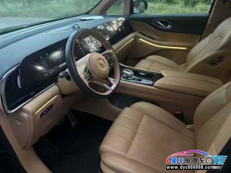 23年岚图梦想家轿车抵押车出售