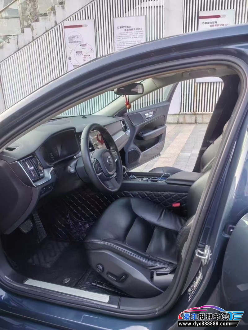 20年沃尔沃S60轿车抵押车出售