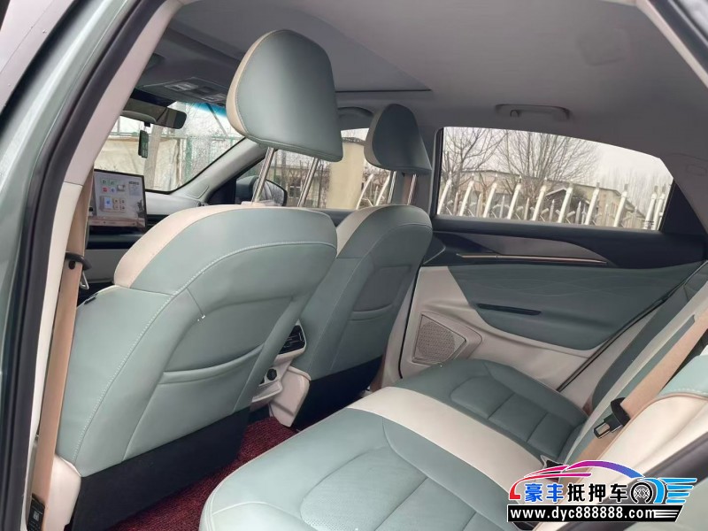 23年吉利几何轿车抵押车出售