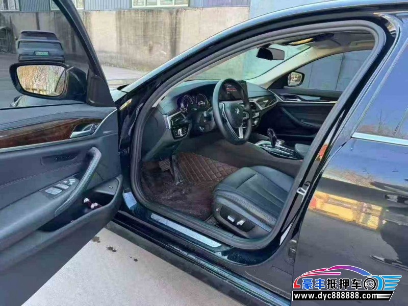 18年宝马5系轿车抵押车出售