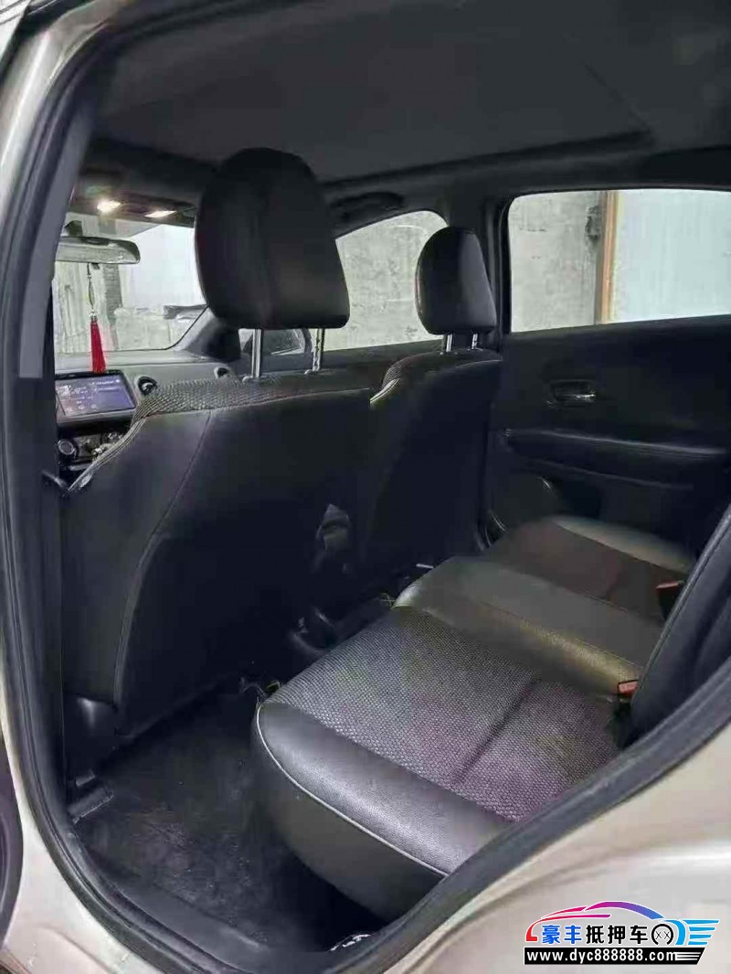 19年本田XRV轿车抵押车出售