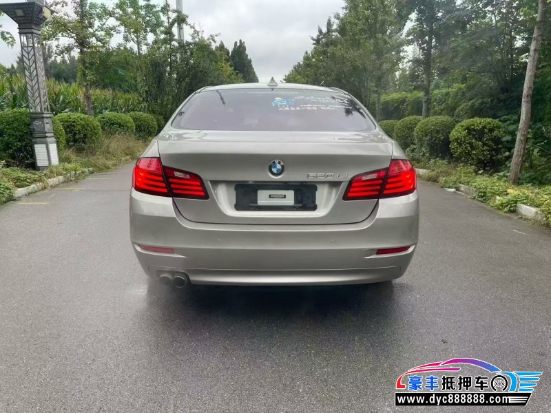 17年宝马5系轿车抵押车出售