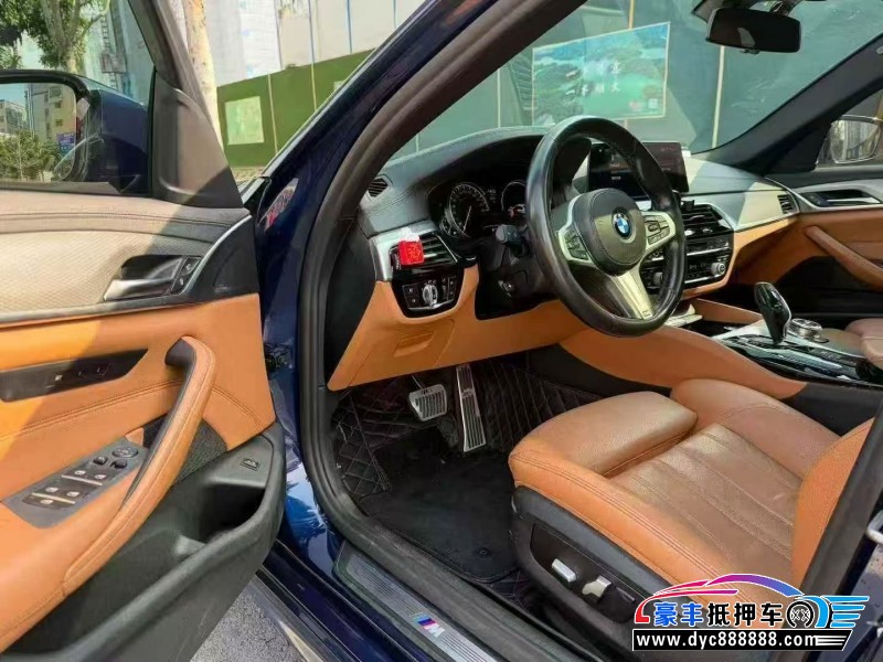 18年宝马5系轿车抵押车出售