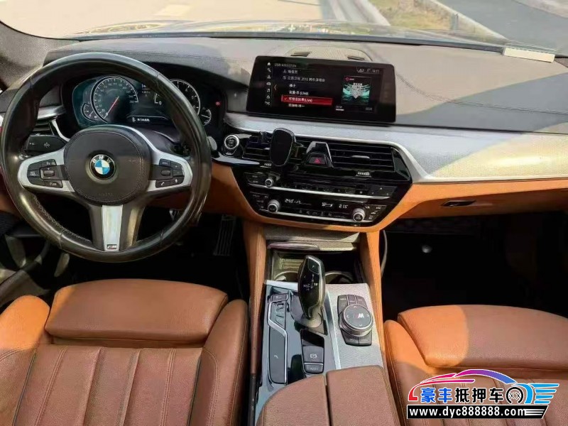 18年宝马5系轿车抵押车出售