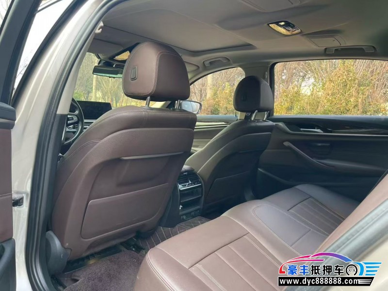 19年宝马5系轿车抵押车出售