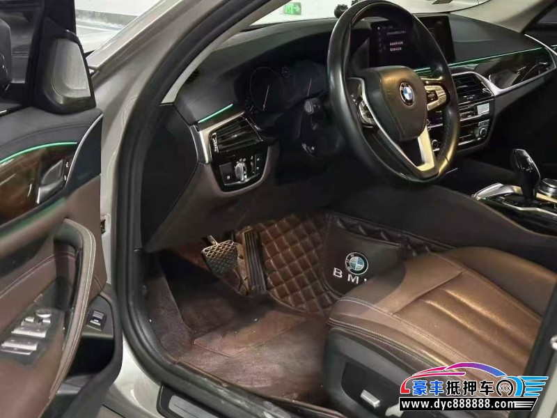 19年宝马5系轿车抵押车出售