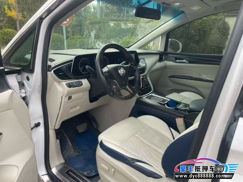 20年别克GL8轿车抵押车出售