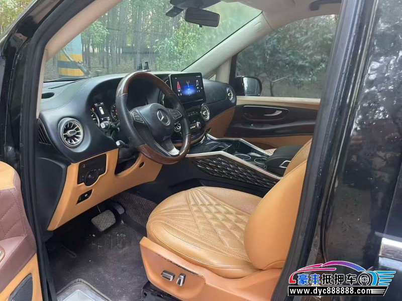 20年奔驰威霆轿车抵押车出售