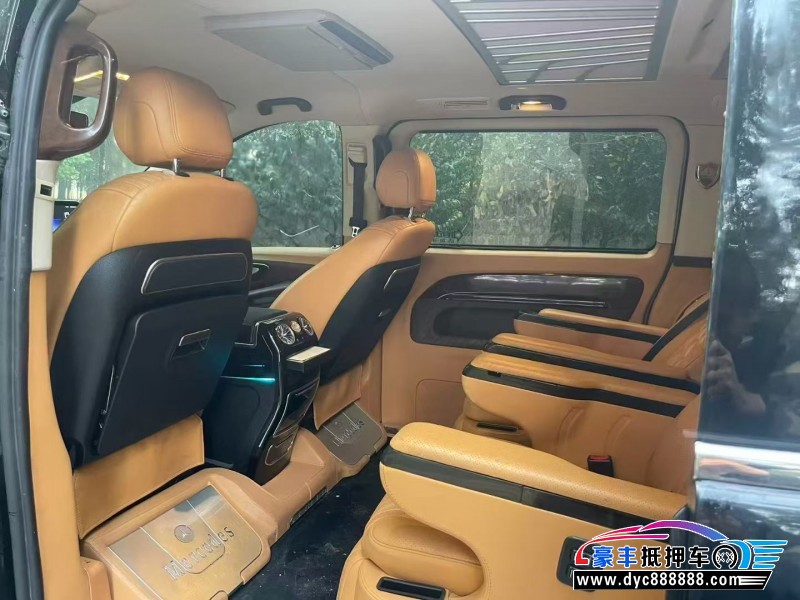 20年奔驰威霆轿车抵押车出售