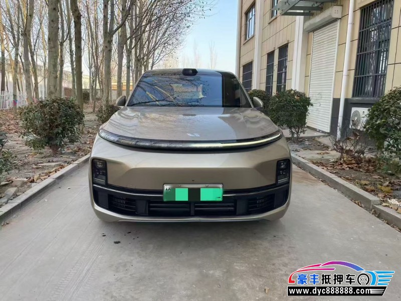 23年理想L9轿车抵押车出售