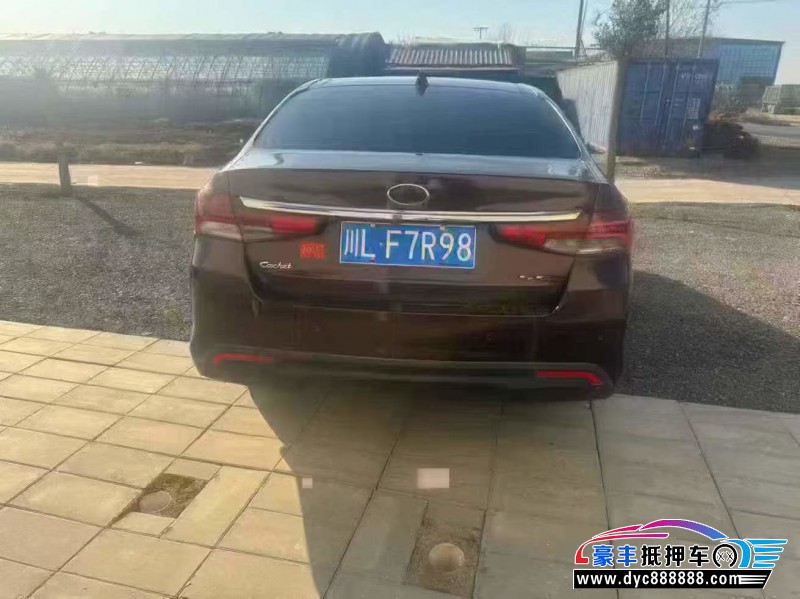 18年起亚K4轿车抵押车出售