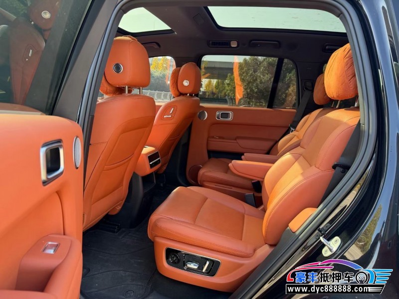 23年理想L8轿车抵押车出售