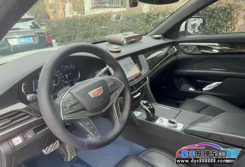 21年凯迪拉克CT6轿车抵押车出售