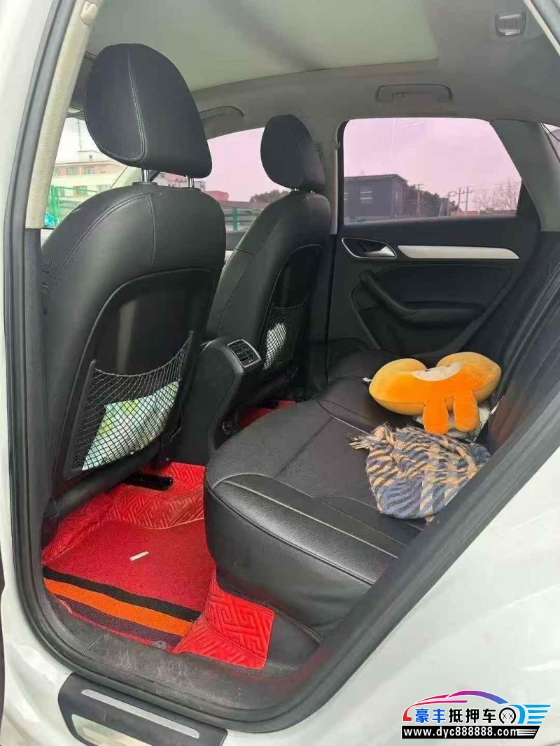 18年奥迪Q3轿车抵押车出售