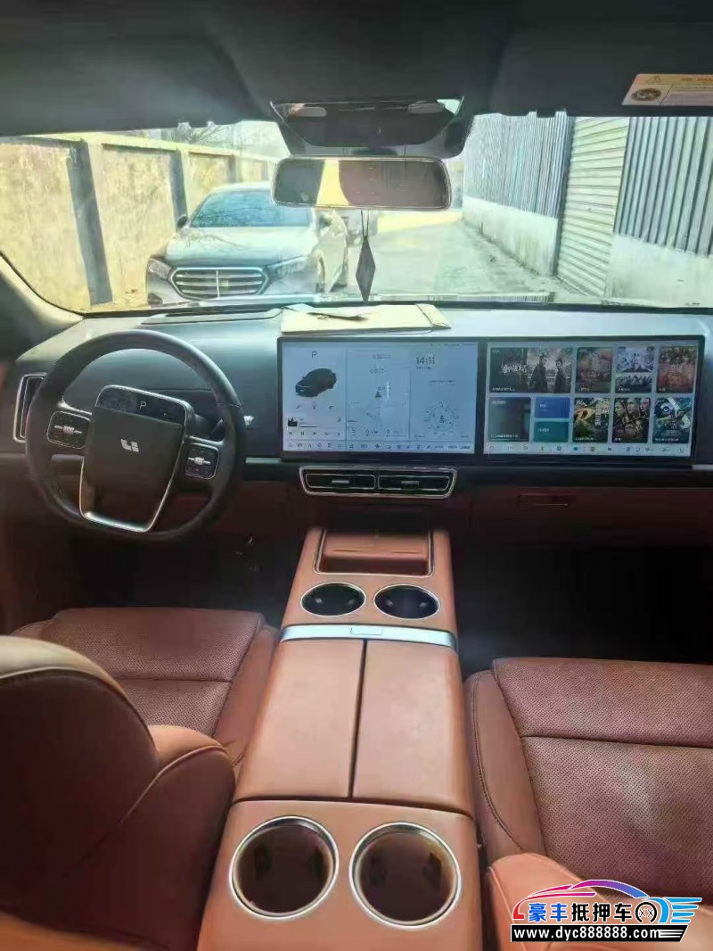 23年理想L8轿车抵押车出售