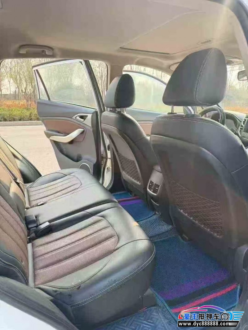 18年比亚迪宋轿车抵押车出售