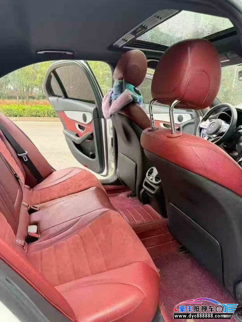 19年奔驰C轿车抵押车出售