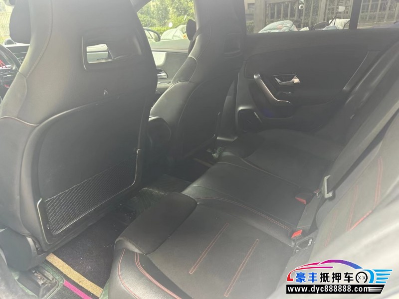 21年奔驰CLA轿车抵押车出售