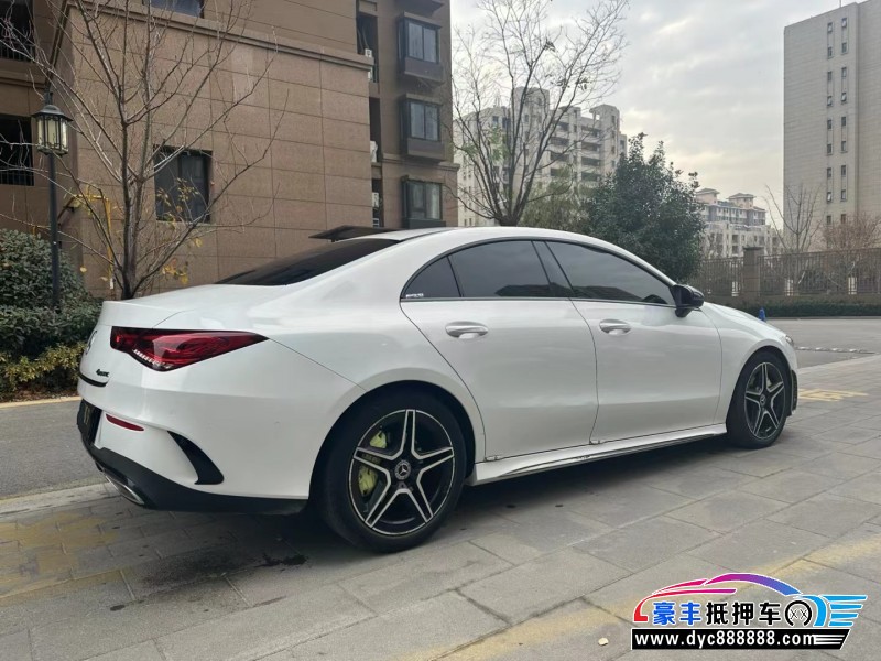 21年奔驰CLA轿车抵押车出售