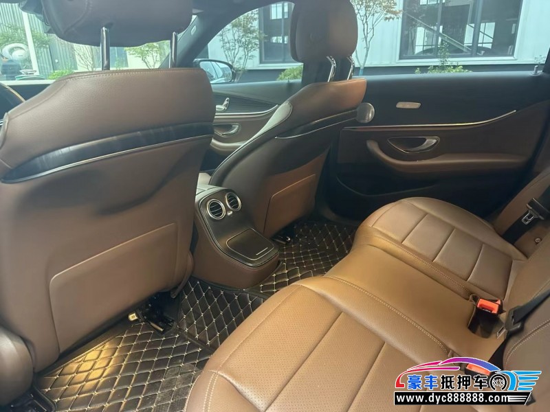 21年奔驰E轿车抵押车出售