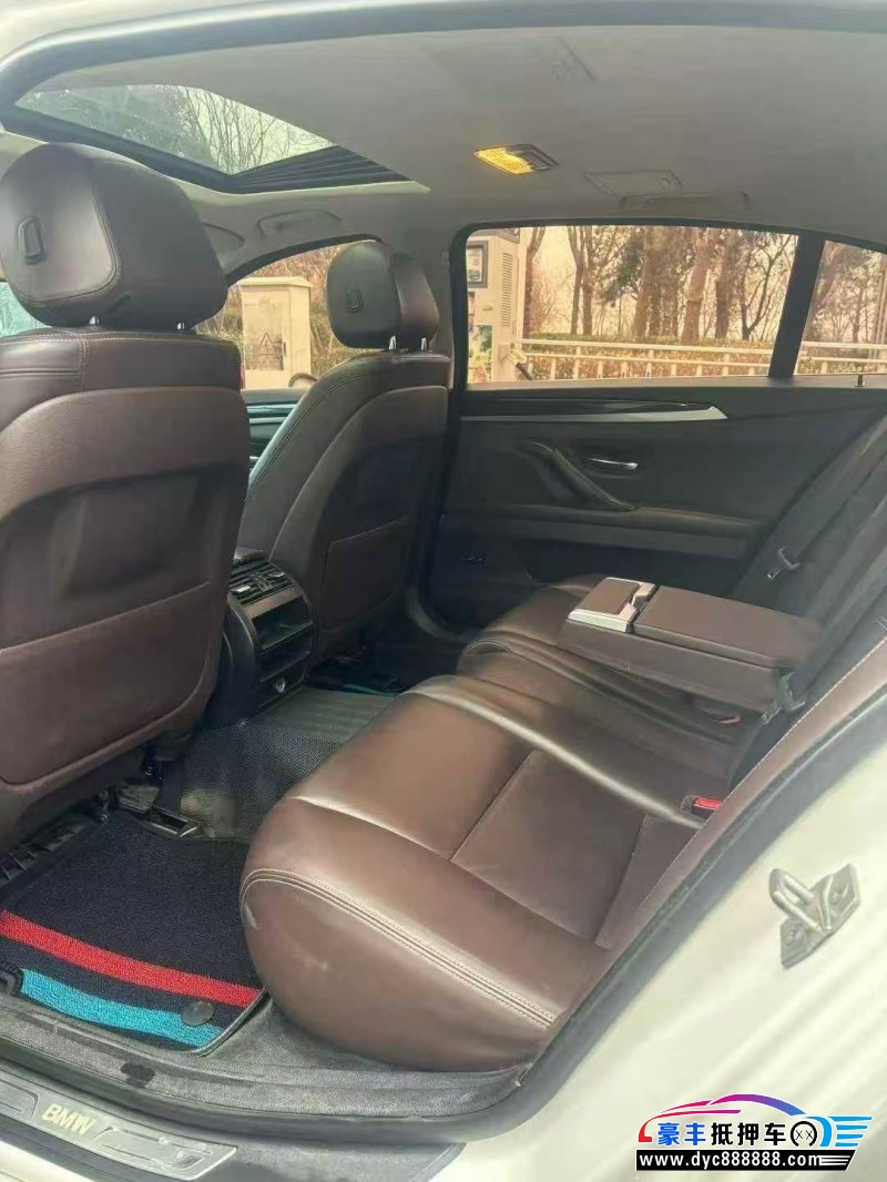 17年宝马5系轿车抵押车出售