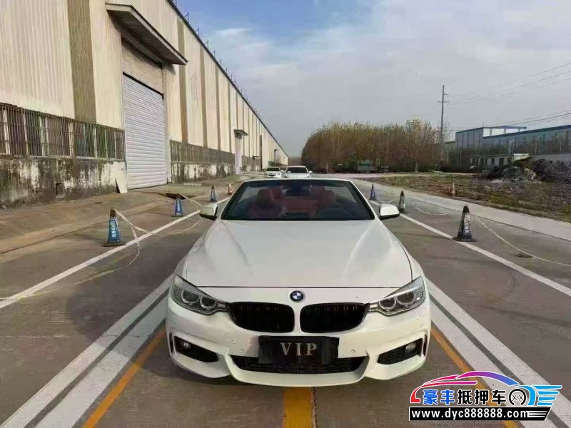 抵押车出售17年宝马4系轿车