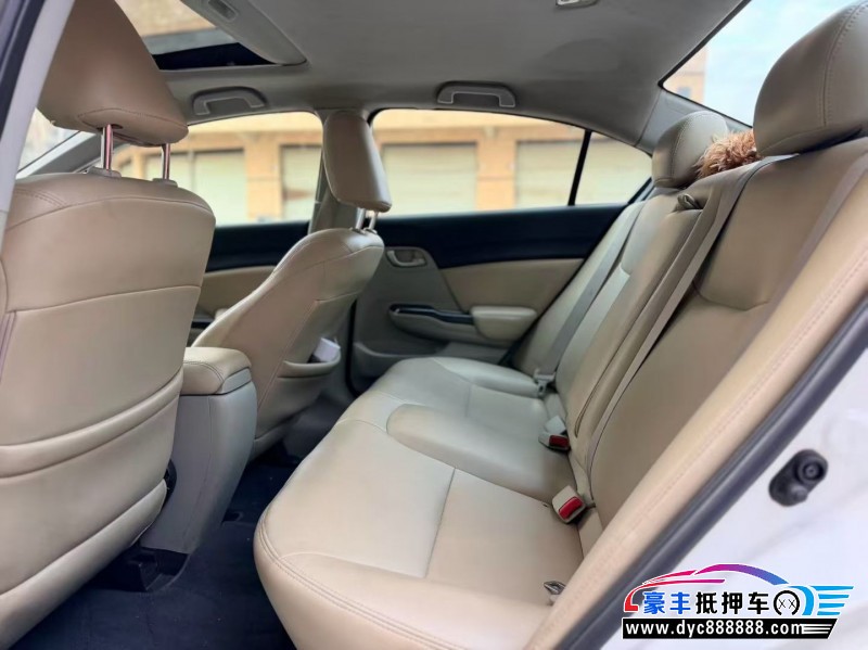 16年本田思域轿车抵押车出售