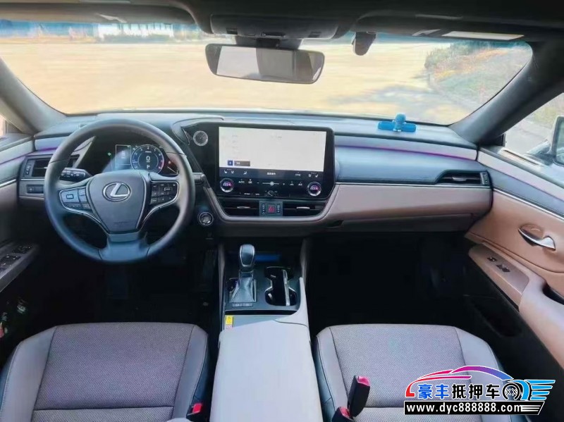 25年雷克萨斯ES轿车抵押车出售