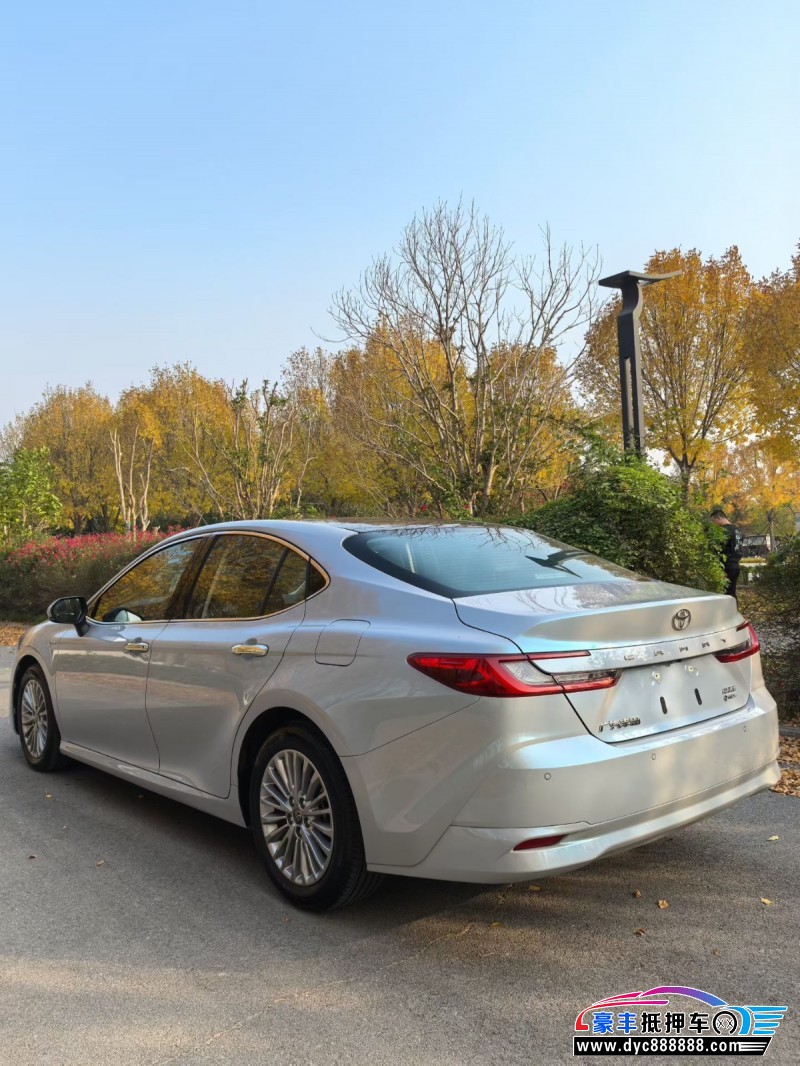 25年丰田凯美瑞轿车抵押车出售