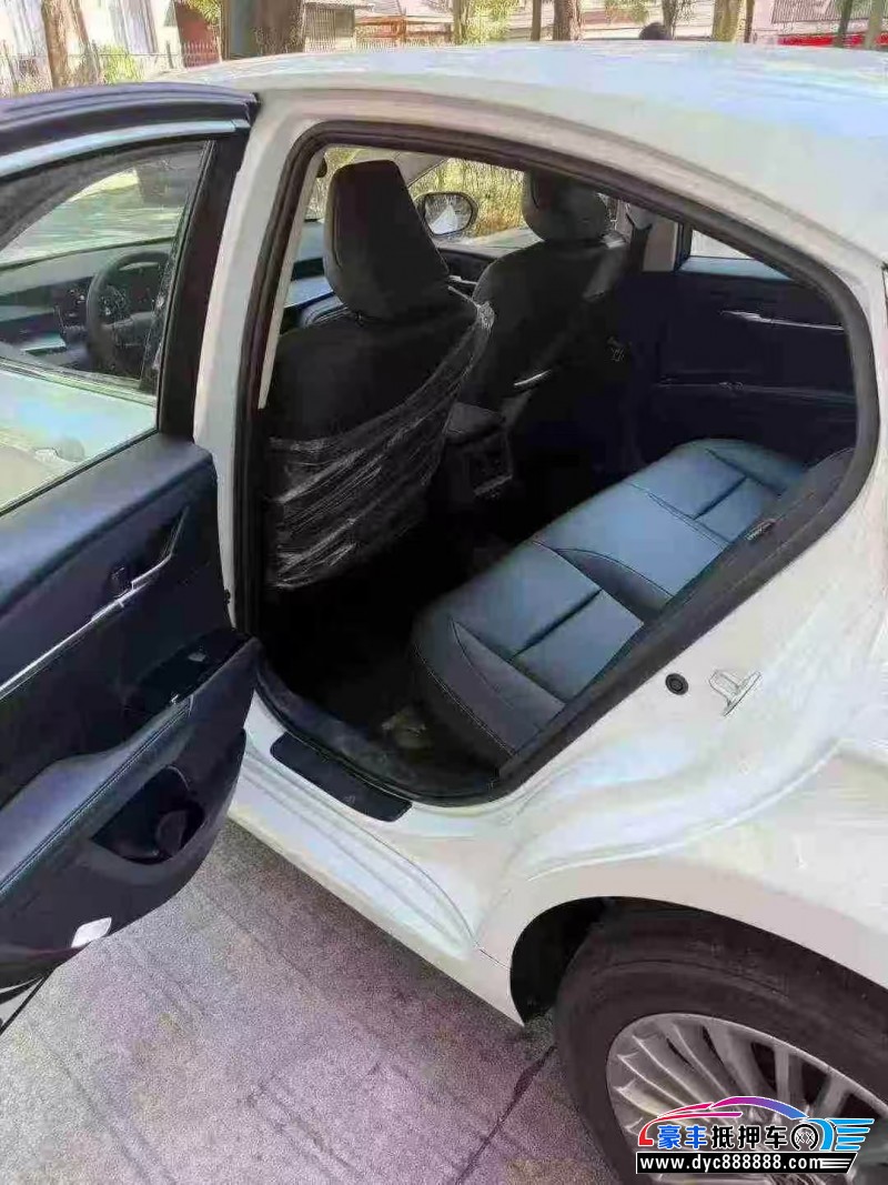 25年丰田凯美瑞轿车抵押车出售